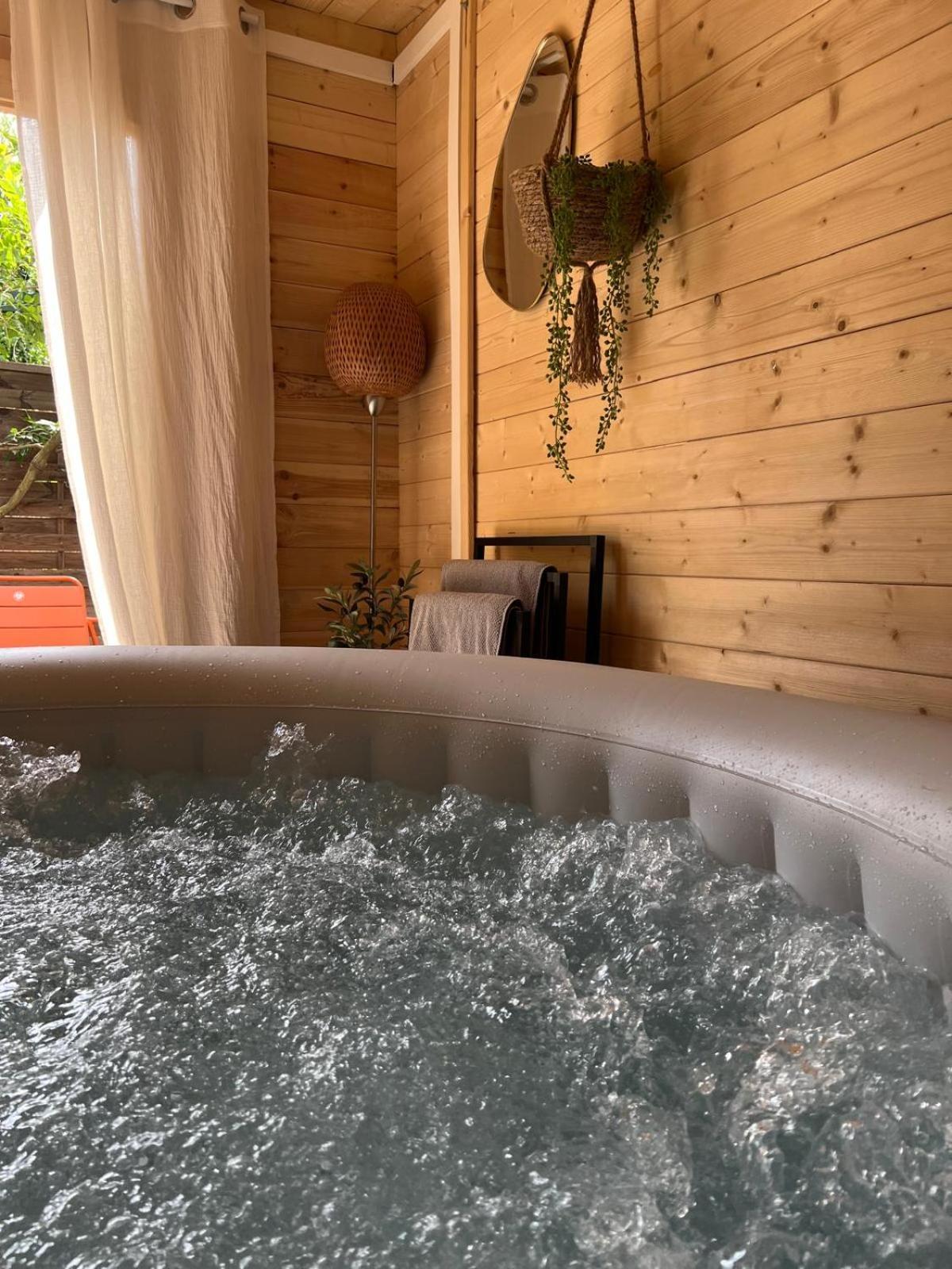Apartmán Escale Cosy A Pontoise Jacuzzi Et Terrasse Exteriér fotografie