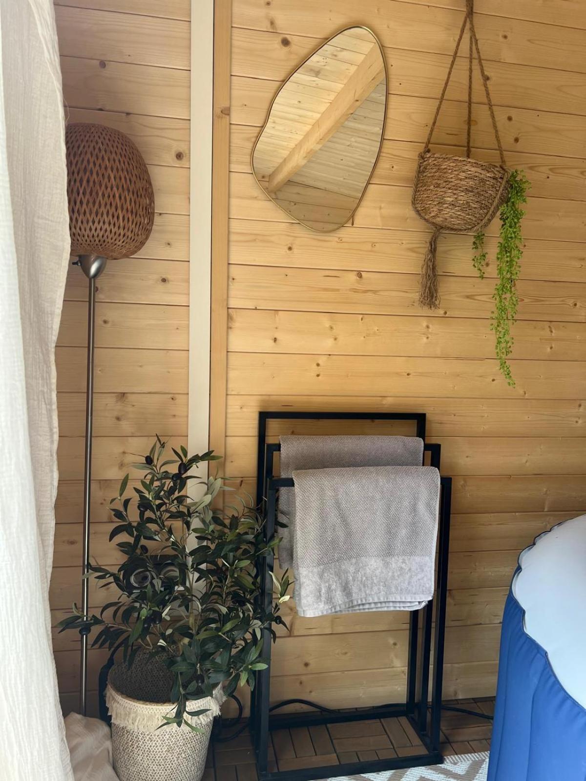 Apartmán Escale Cosy A Pontoise Jacuzzi Et Terrasse Exteriér fotografie